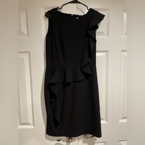 Elegant Black Sleeveless Sheath Dress with Ruffle Detail – Size 8 Calvin Klein